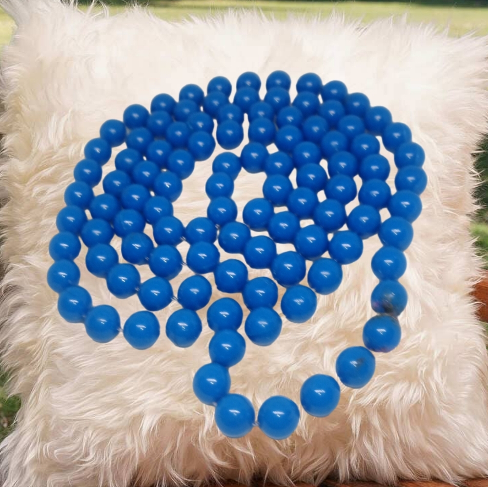 Blue Beaded Long Necklace. NWOT